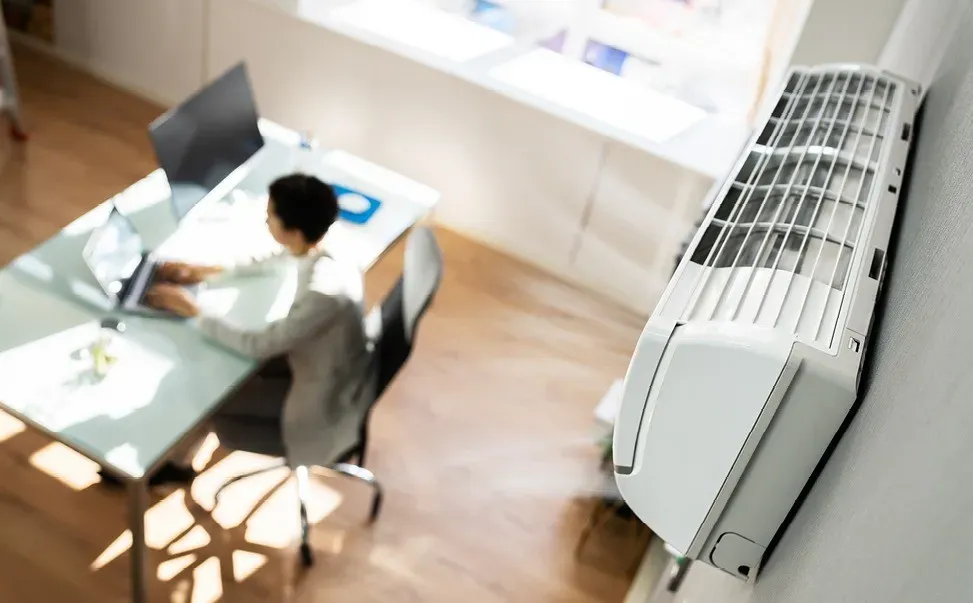 How to Set Up Your Room Based on Your AC Unit’s Location – Preparing for Summer in Dubai - Breathe home maintenance